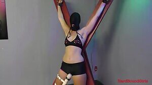 Taylor Bell failing the bikini challenge