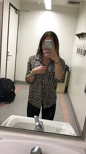 about to give my final presentation of the semester in this... time to make this final my bitch!