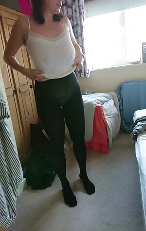 Flashing tits in pantyhose