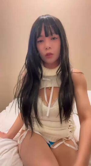 how do you feel about fucking a naughty girl like me