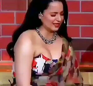 No wonder Hrithik got bamboozled. The twins are as provocative as her sister's views on Twitter.