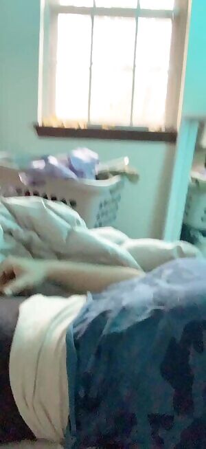 Are you cuming back to bed?