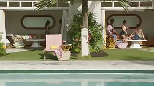 Dua Lipa's Little Boob Bounce in 'New Rules' Video