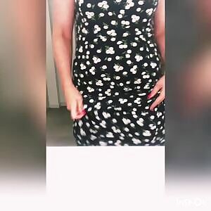 Real girls spank their pussies in their office bathrooms?!?