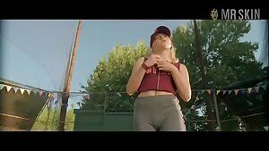 Izabella Miko brings some sexy plot in 'Coyote Ugly'