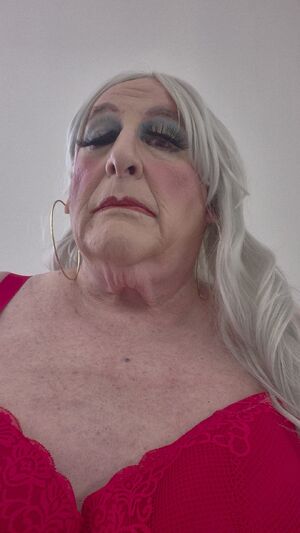 Bi Kinky Amateur Crossdressing GILF