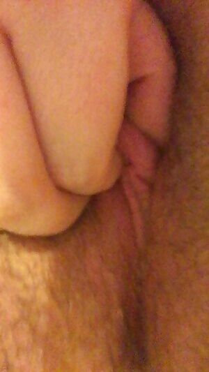 Stroking my girl cock! Pms and comments are encouraged!💋