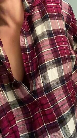 🍑 ass play with my plug