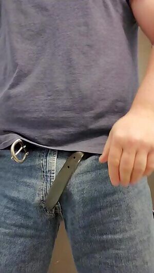 Sunday Funday! Am I right? This is what happens when I'm talking to all those curvaceous ladies on reddit.