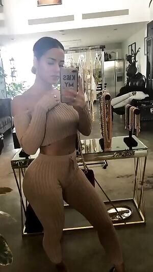 Mirror video