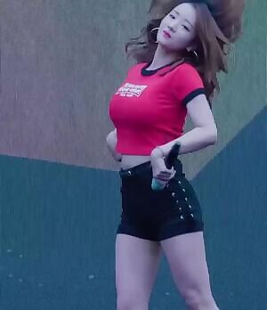 Apink - Bomi Luvs her Boobs