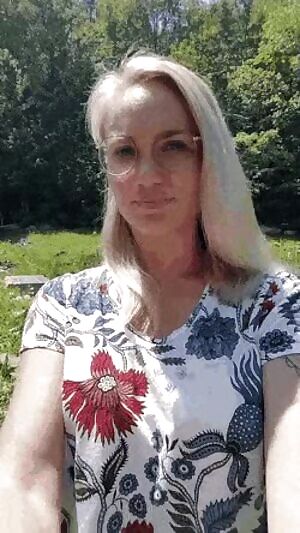 Cute girl with a sweet outdoor flash.