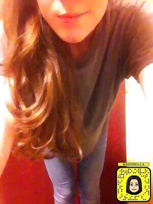 Rearpussy innie flash