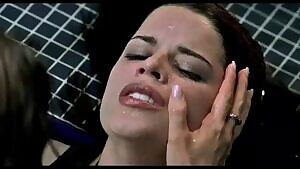 Denise Richards w Reve Campbell