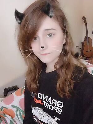 Lol found an oldddd vid of me practicing ahegao for the first time