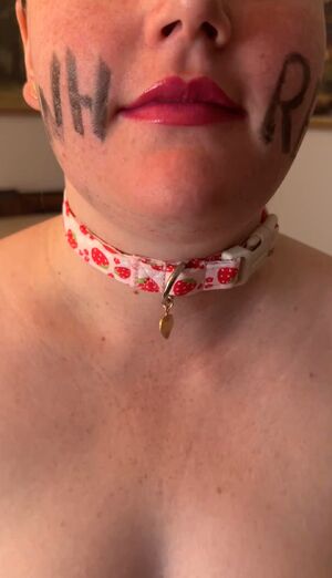 Bodywriting Amateur Body Collar Collared