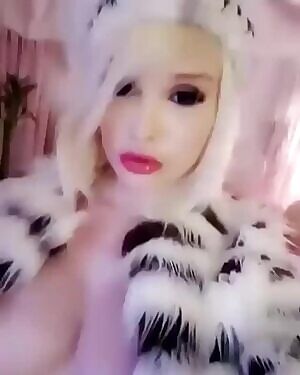Sarina Valentina