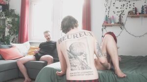 Amateur Cuckold Group Homemade Pussy Licking
