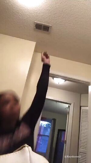 Deelishis daughter Jazz Nip Slip on IG Live