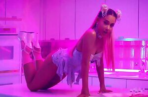 I’m spending the rest of my night worshipping the queen. Kik @ jjhenry3 if you wanna join me!