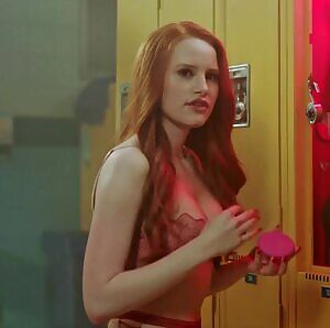 Looking for Madelaine Petsch stroke buds