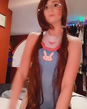 How did D.va get so wet and covered in drool? Someone should clean her up