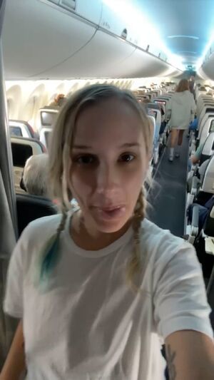 Amateur Public Tits