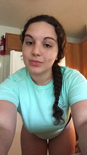 small titties🥰🍒