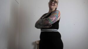 Clothing Fetish Big Ass Curvy Embarrassed