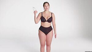 Ashley Graham wrapping her lips around a...