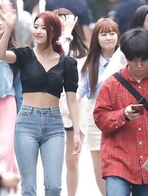 mijoo - walking in tight pants