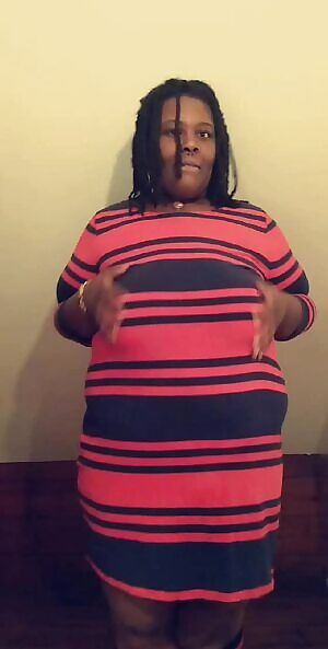 Like my new dress? 💋♥️