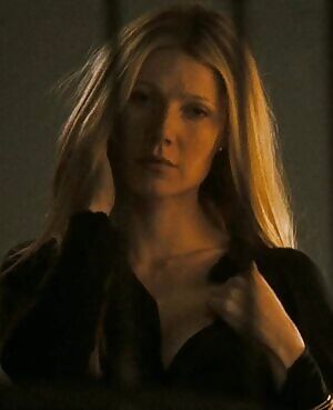 Gwyneth Paltrow letting one of her tits out
