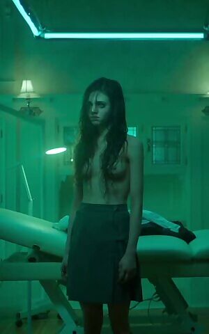 India Eisley in Look Away