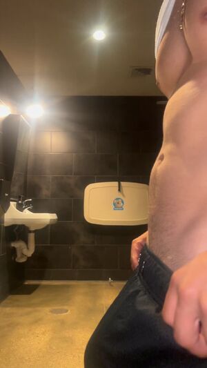 19 year old horny at Home Depot…