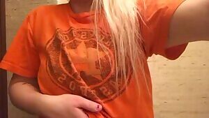 Just love flashing my tittys for y’all 🥰