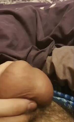 I love seeing my friends huge balls before he empties them in me