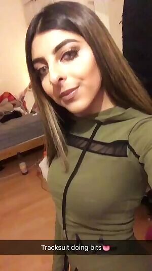 Tracksuit doing bits