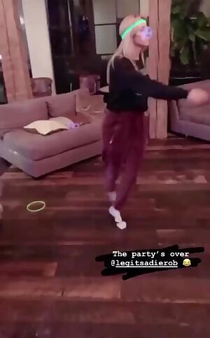 Sadie Robertson Dancing