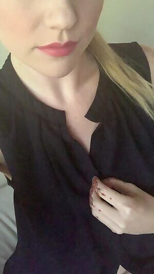 Do you think anyone at work could tell that I didn’t wear a bra today? 😌