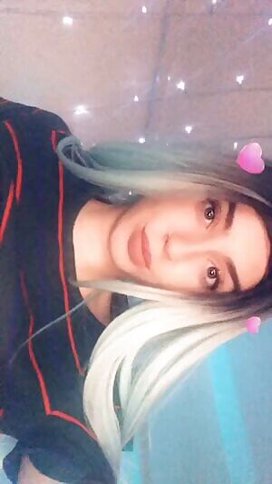 Come play with a cute college girl tonight! I'm available for vanilla and domme play. and 420 friendly! //