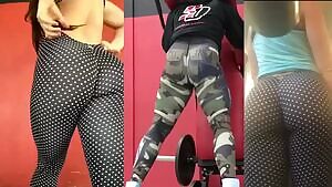 Jiggly white ass in need of a throbbing dick