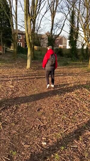 my straight friend always asks me to flash him in public, and today he returned the favour 🧐🧐🧐