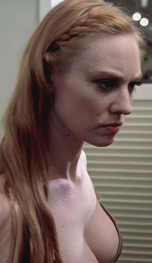 Big Tits Boobs Bouncing Celebrity Deborah Ann Woll