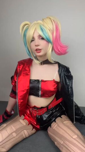 Tiny Waisted Hotties Clown Girl Cosplay