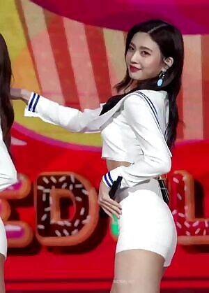 Red Velvet Joy : Delicious Body