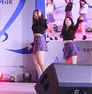 Pristin - Sungyeon & Rena