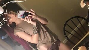 I'm 19, bored, and turned on by the thought of you cumming to me. See below for my .