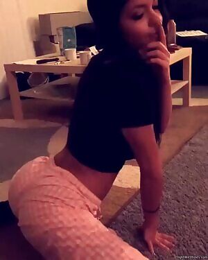 sexy pjs twerk