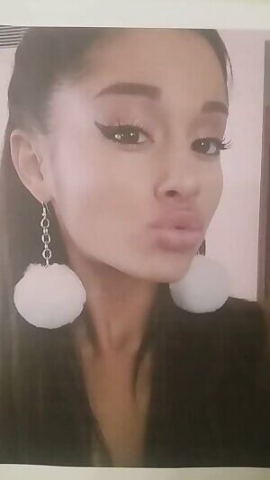 Ariana Grande puckering up for some cum